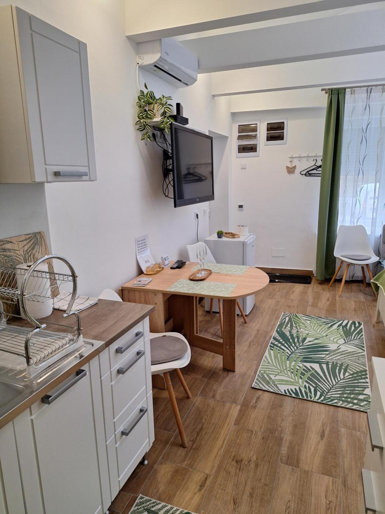 Varfal Apartman II Eger Exterior photo