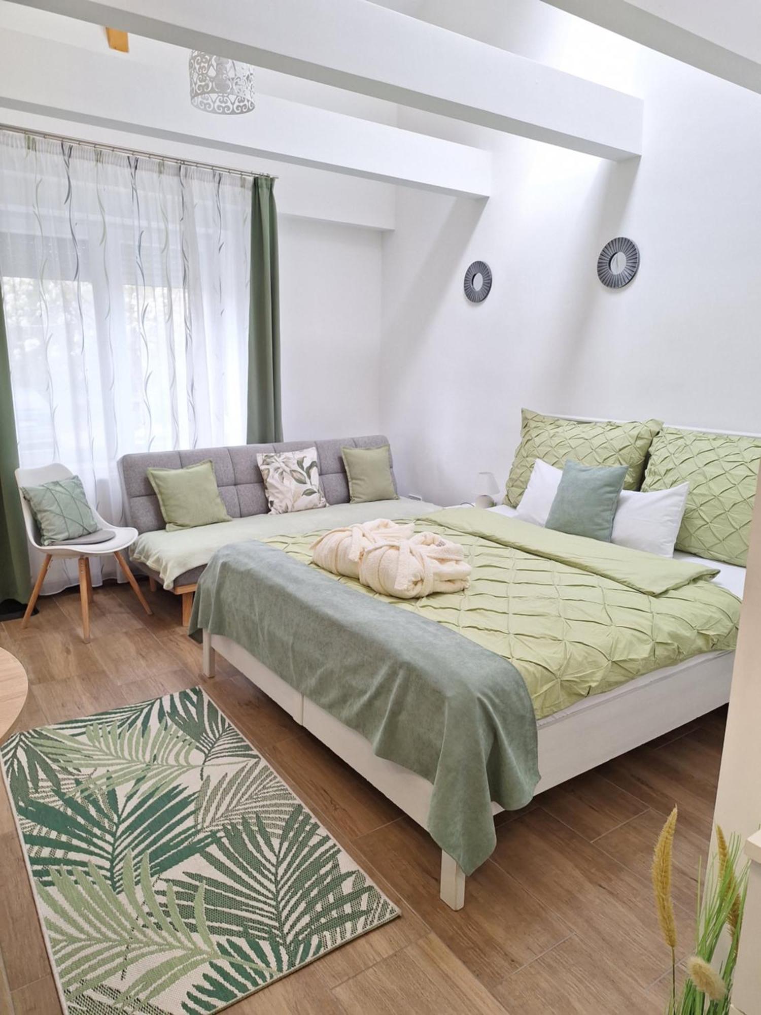 Varfal Apartman II Eger Exterior photo